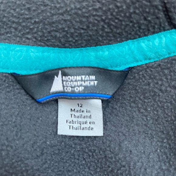 MEC Girls Fleece Hooded Jacket Size 12 - Picture 5 of 6